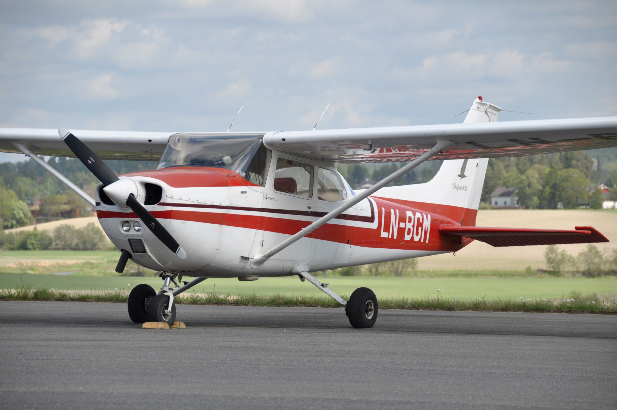 LN-BGM klubbfly